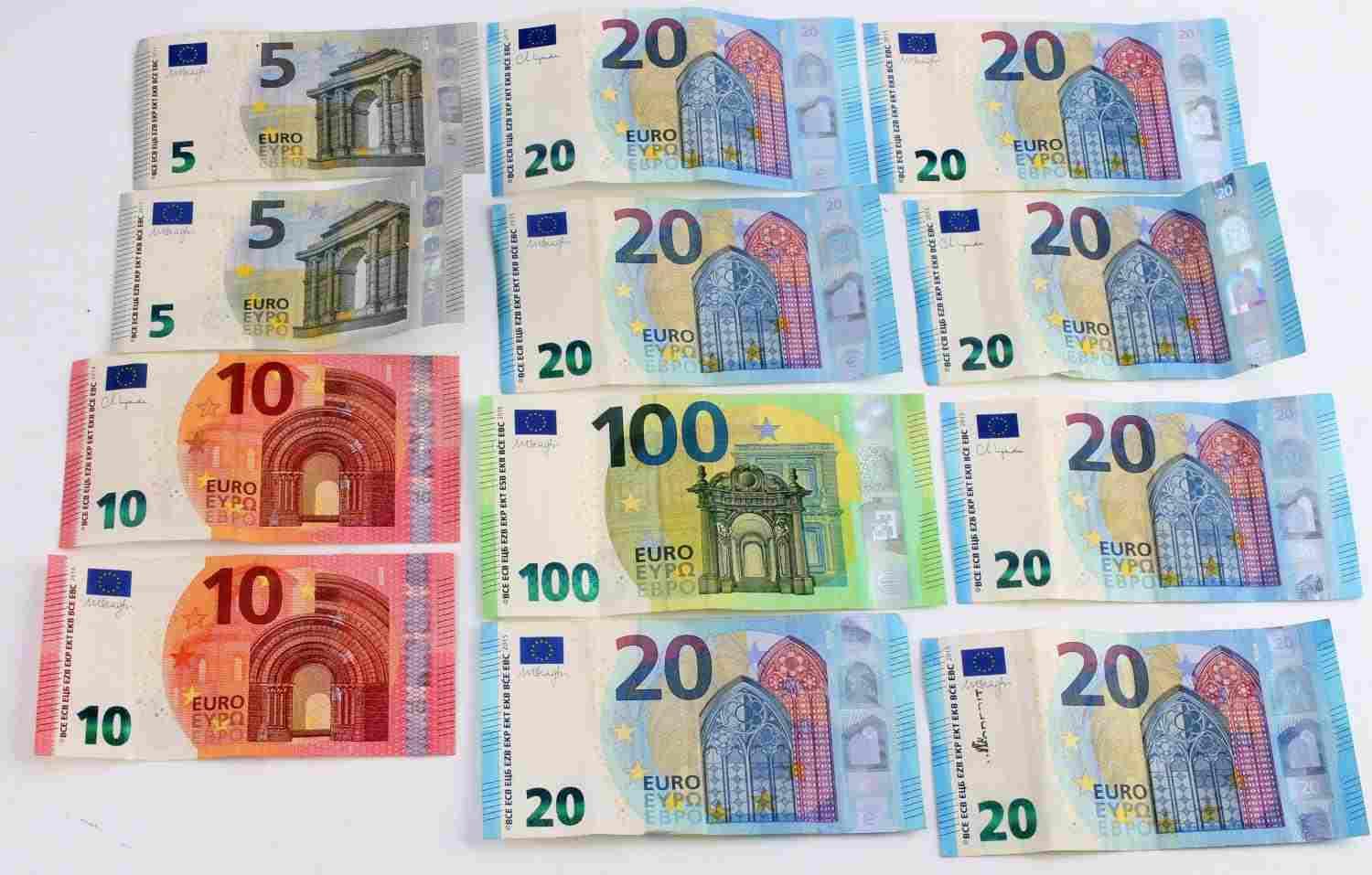 270 FACE CURRENT EURO USEABLE BANKNOTE CURRENCY