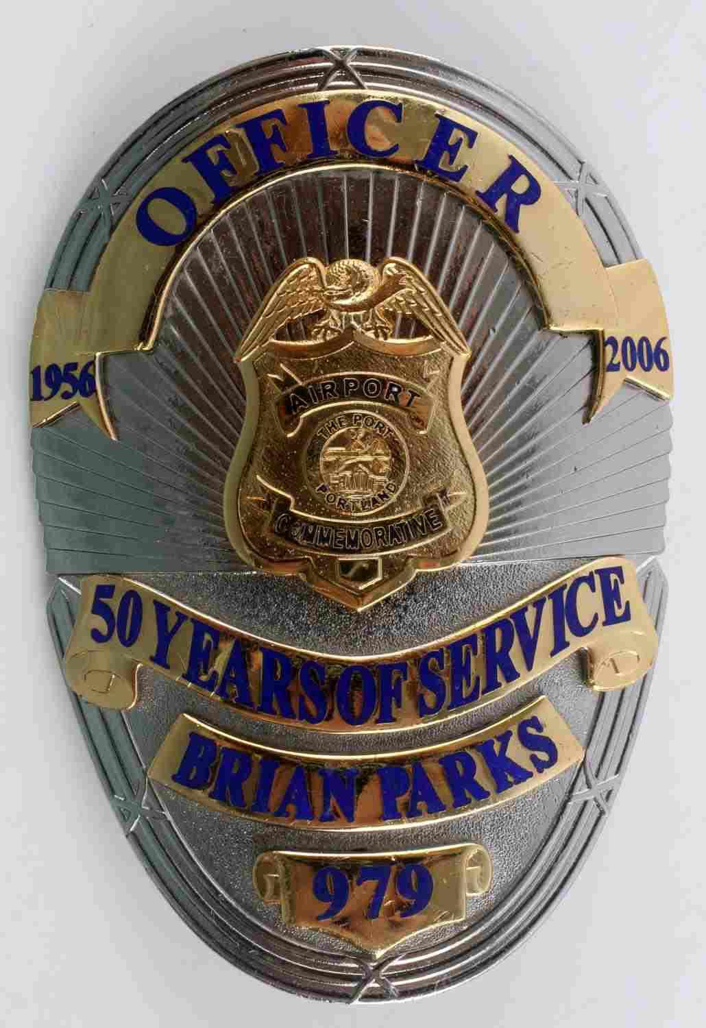 OBSOLETE PORT PORTLAND AIRPORT OFFICER BADGE