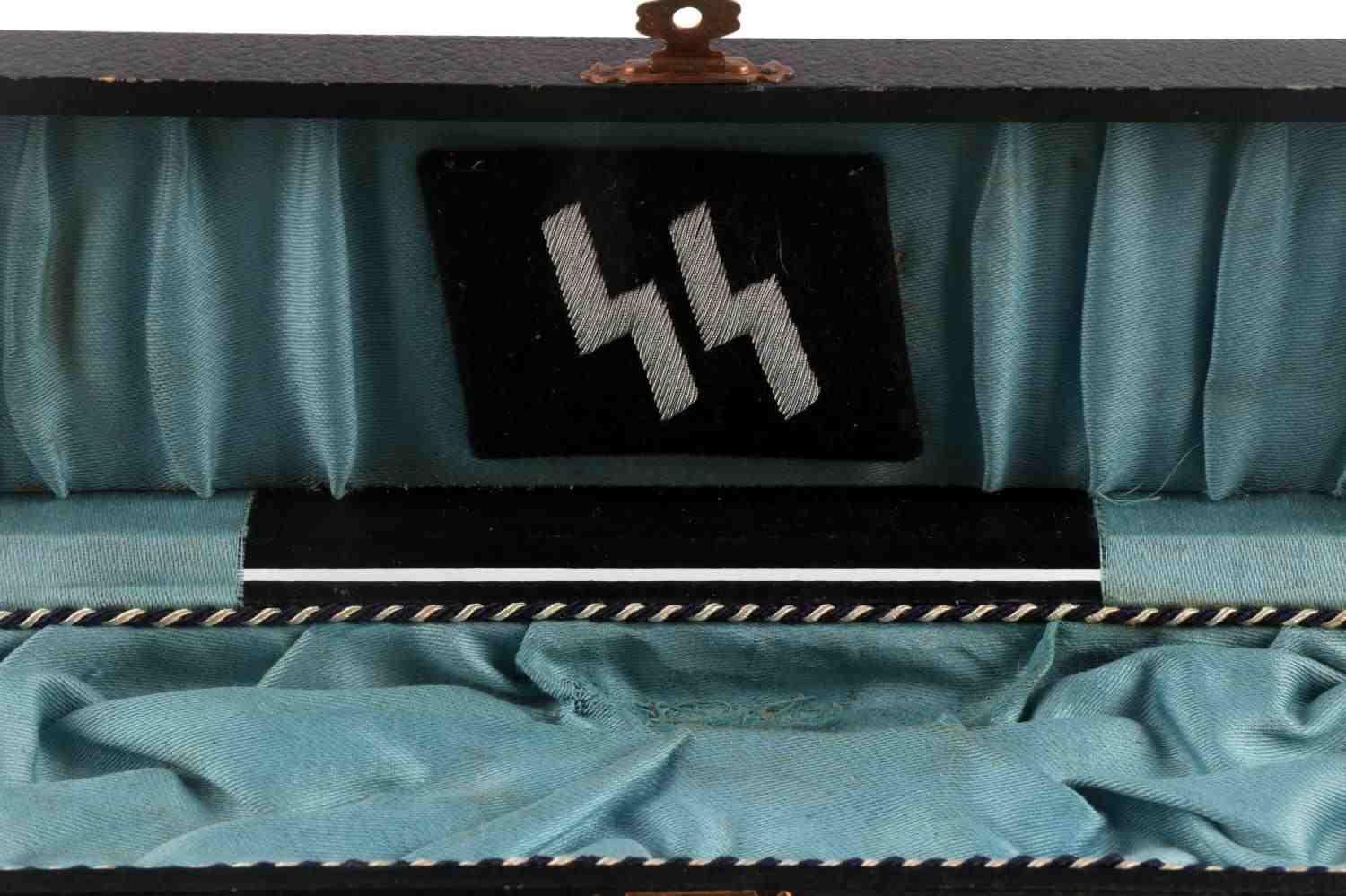 WWII GERMAN REICH ADOLF HITLER DIVISION CUFF TITLE