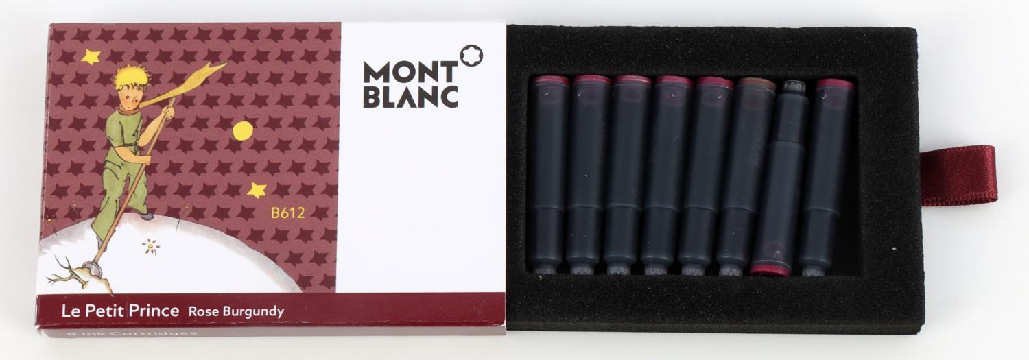 MONT BLANC MEISTERSTUCK FOUNTAIN PEN CASED