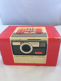 Kodak Instamatic 250 Camera