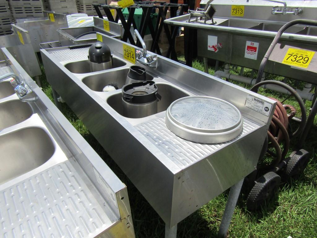 STAINLESS 3 COMPARTMENT BAR SINK