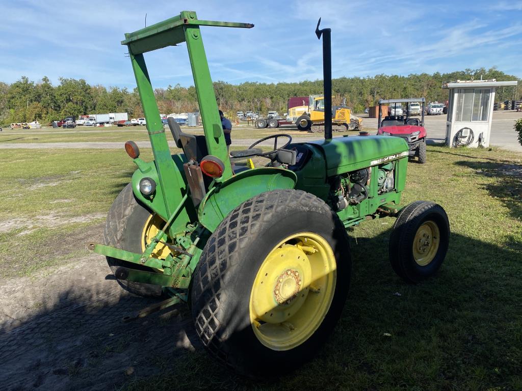 John Deere 2150 Tractor