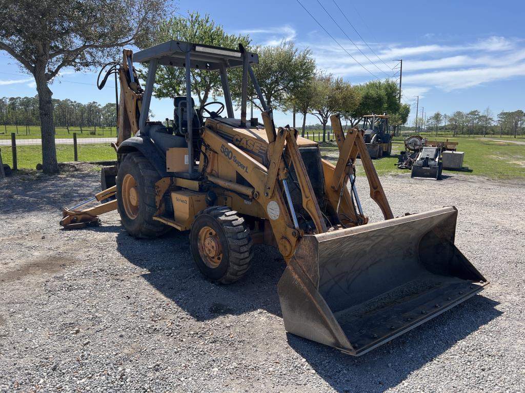 CASE 580 SUPER L LOADER/BACKHOE R/K