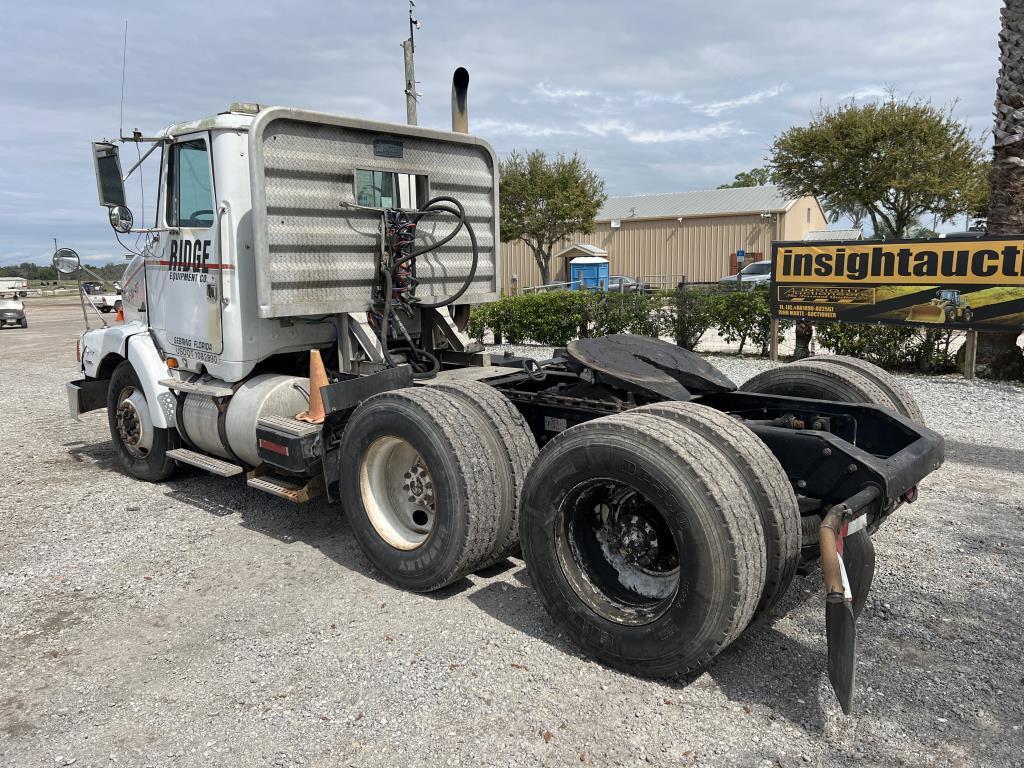 1996 Volvo Day Cab Semi W/t R/k