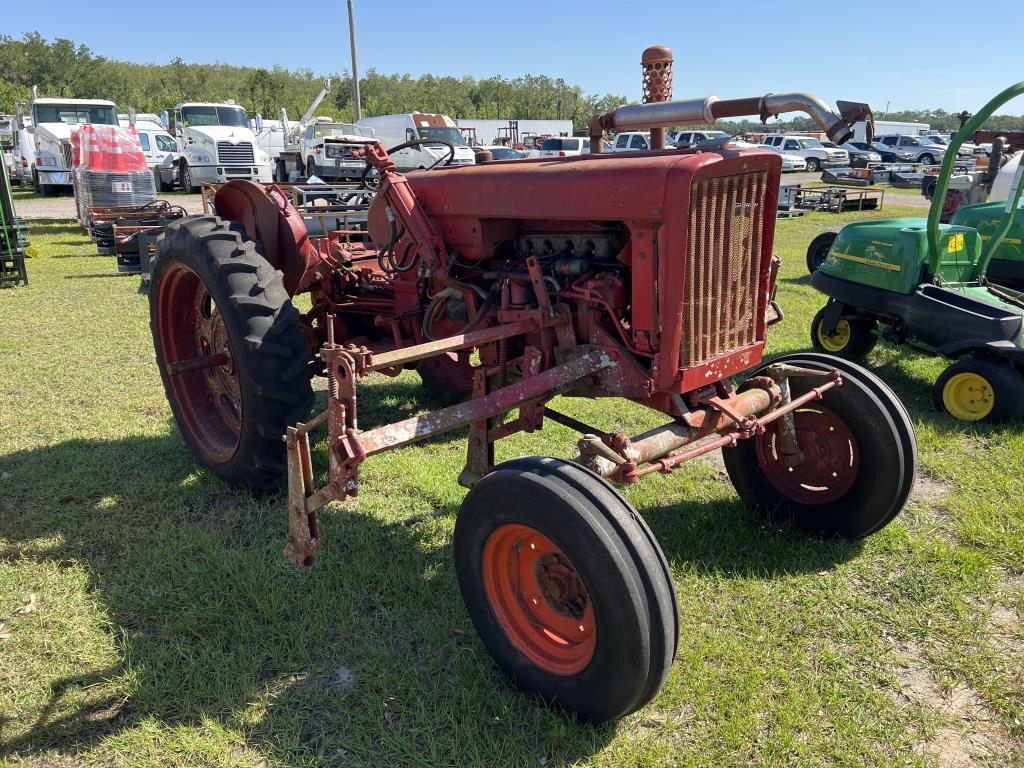 International Antique Gas Tractor