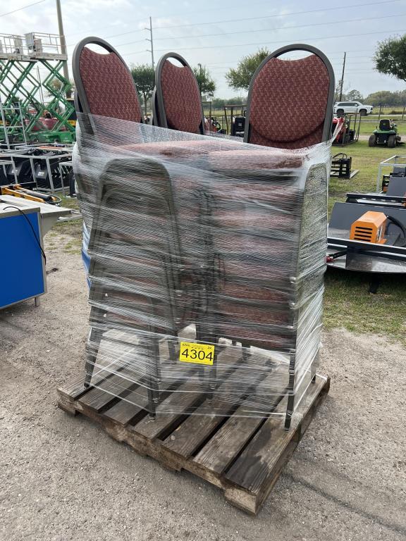 PALLET OF CHAIRS