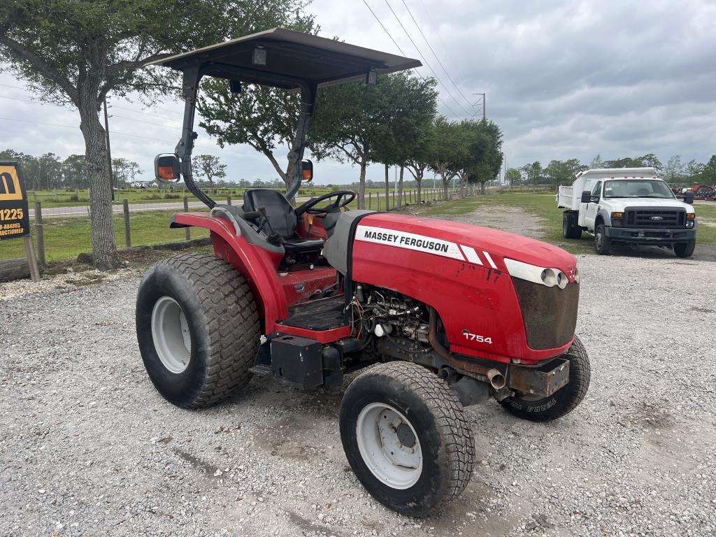 Massey Ferguson 1754 Tractor