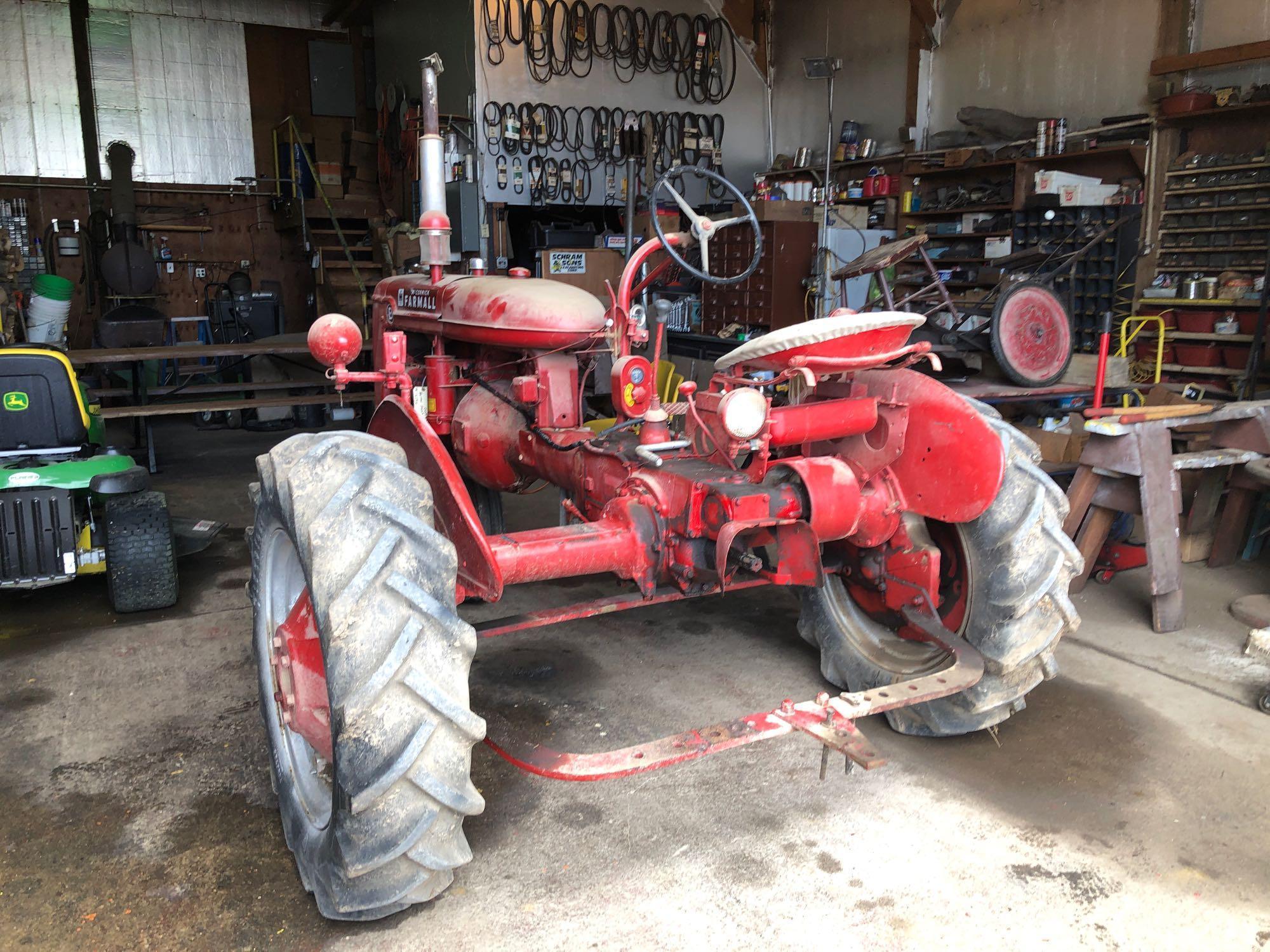 Farmall B Cultivision Narrow Front Tractor, Gas, SN:182916