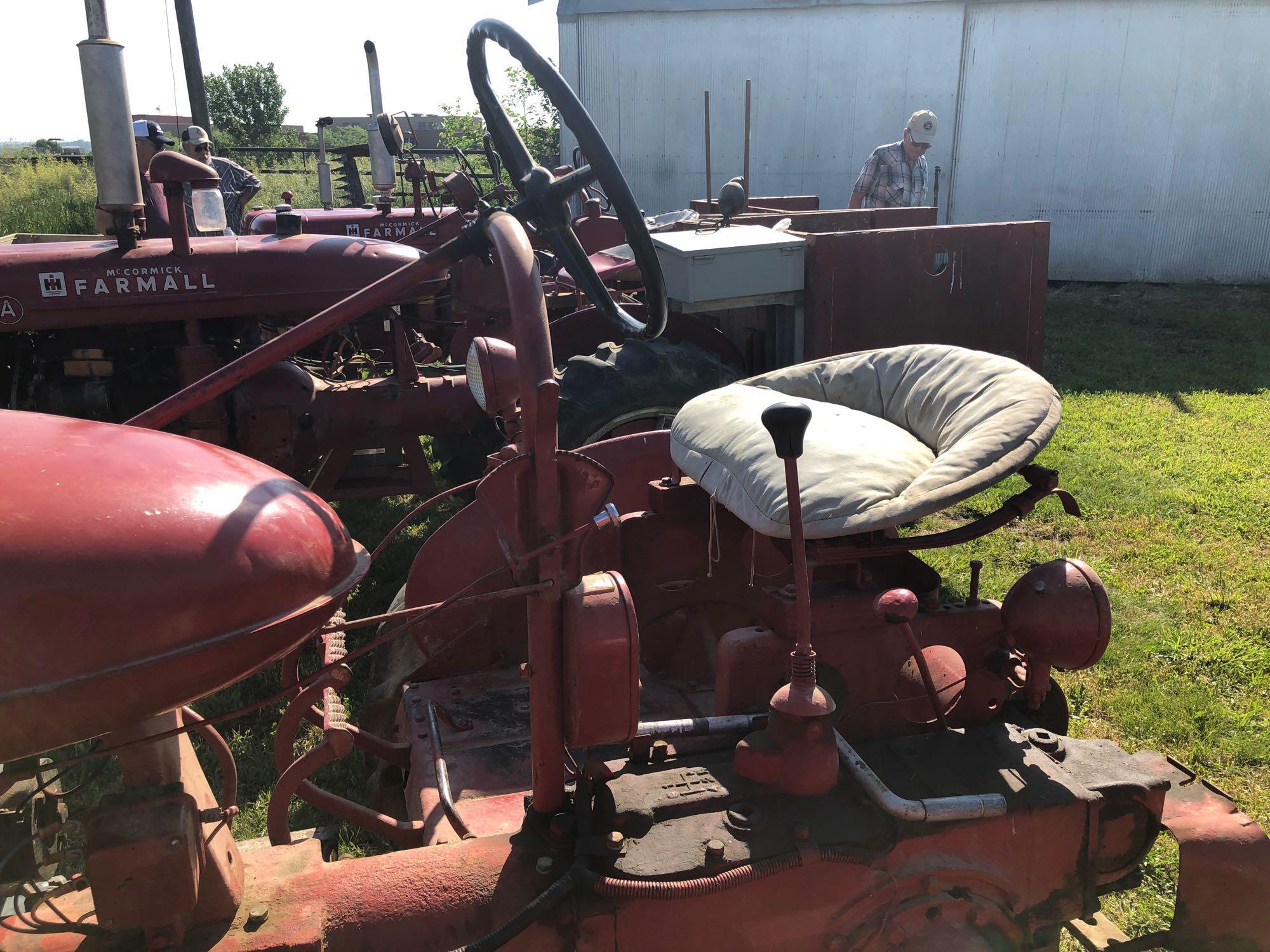 Farmall B Cultivision Narrow Front Tractor, Gas, SN:182916