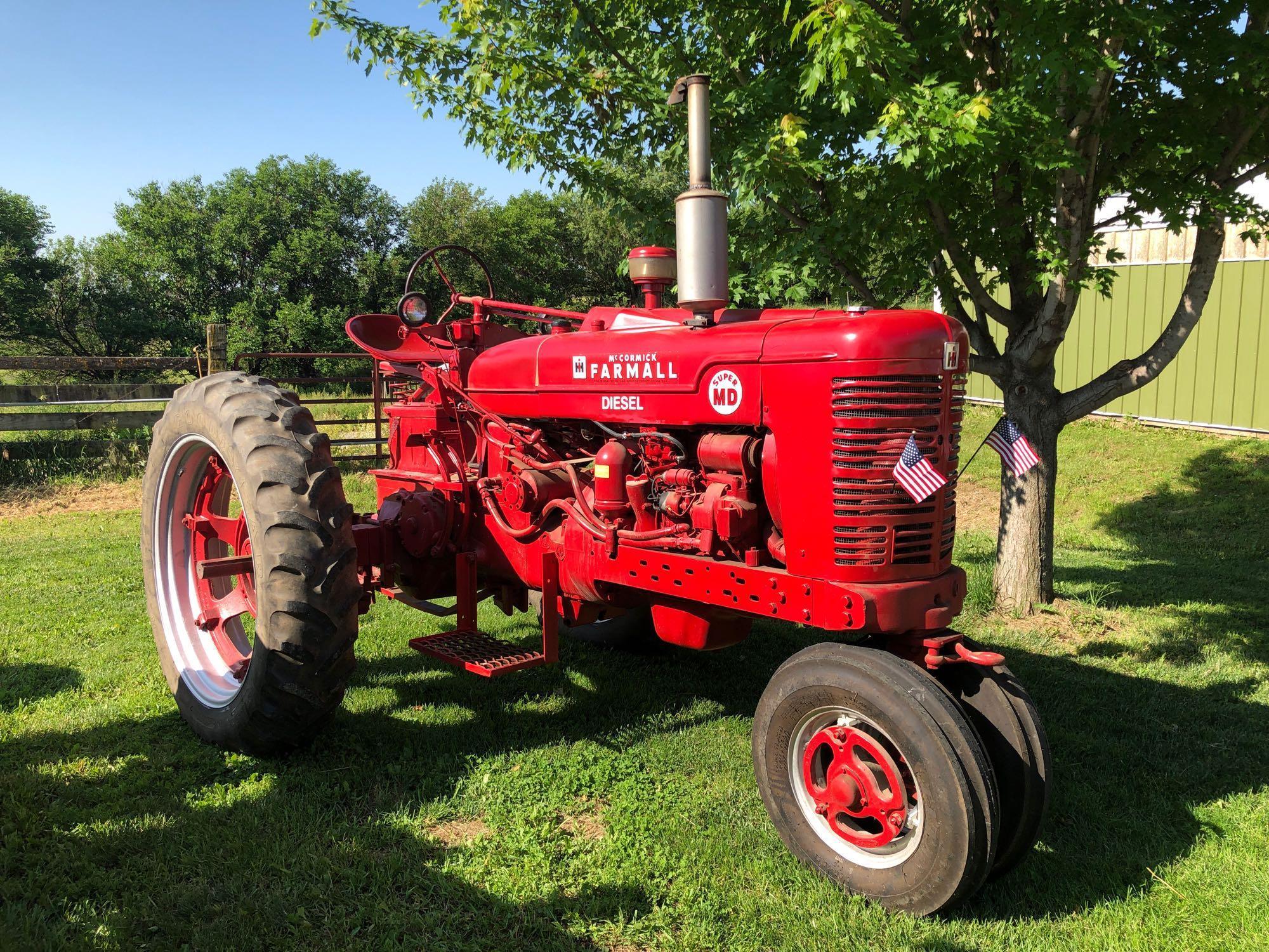 Farmall Super MD Narrow Front Tractor, Diesel, SN:F32559J