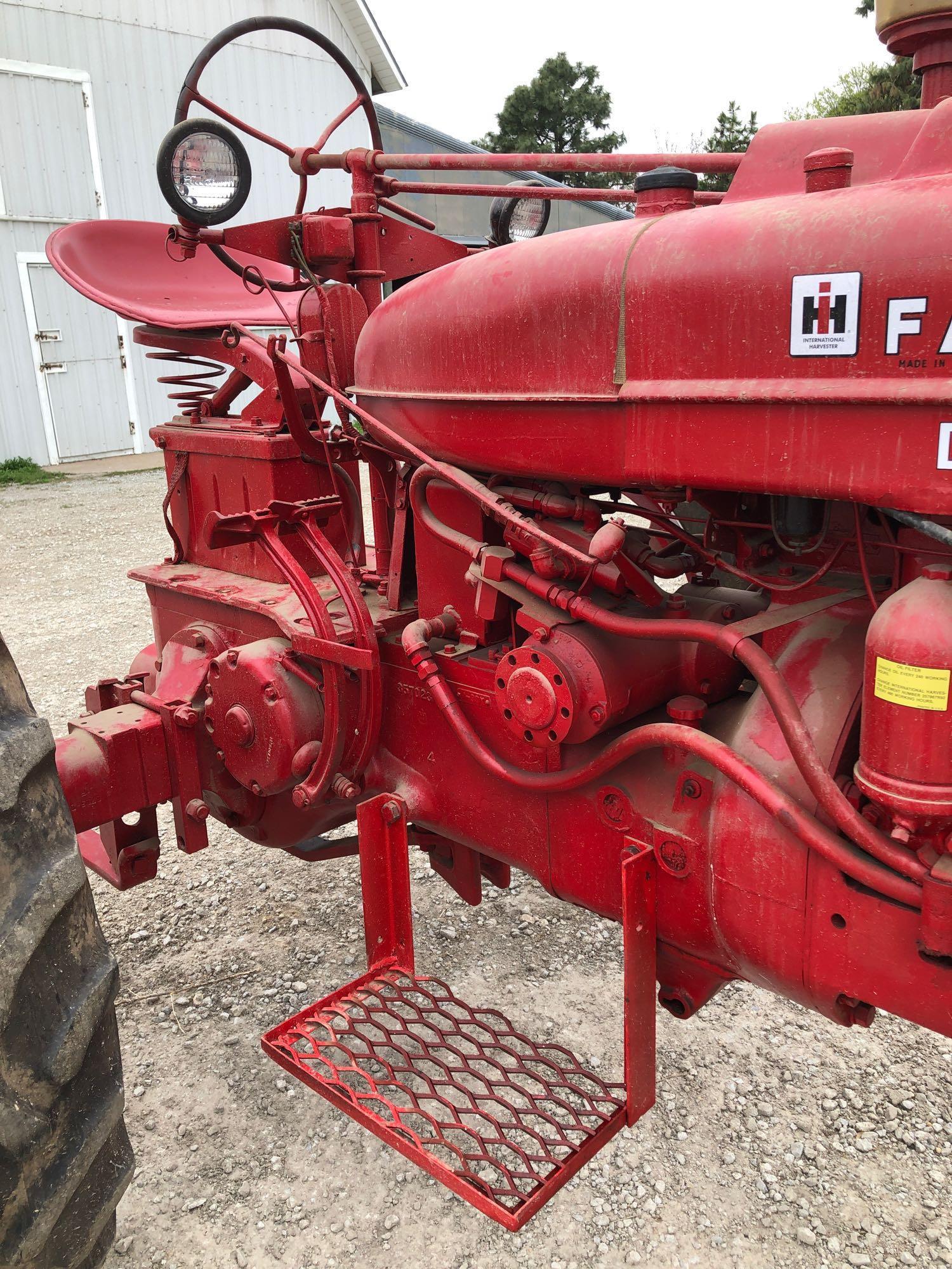 Farmall Super MD Narrow Front Tractor, Diesel, SN:F32559J