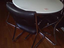 Kitchen table leather/chrome/Corian to with 4 chairs