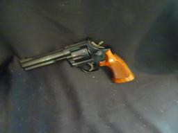 SMITH & WESSON 586 357