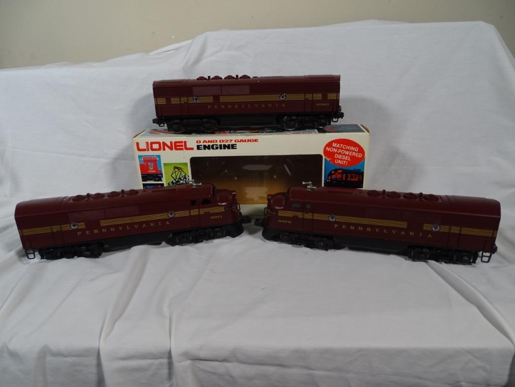 Pennsylvania F3A Dual Motor Diesel & matching non-pwd unit,6-8970 & Tuscan Red Pen F-3B, 6-8060