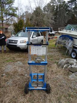 Genie Lift-400 lb.-hand crank