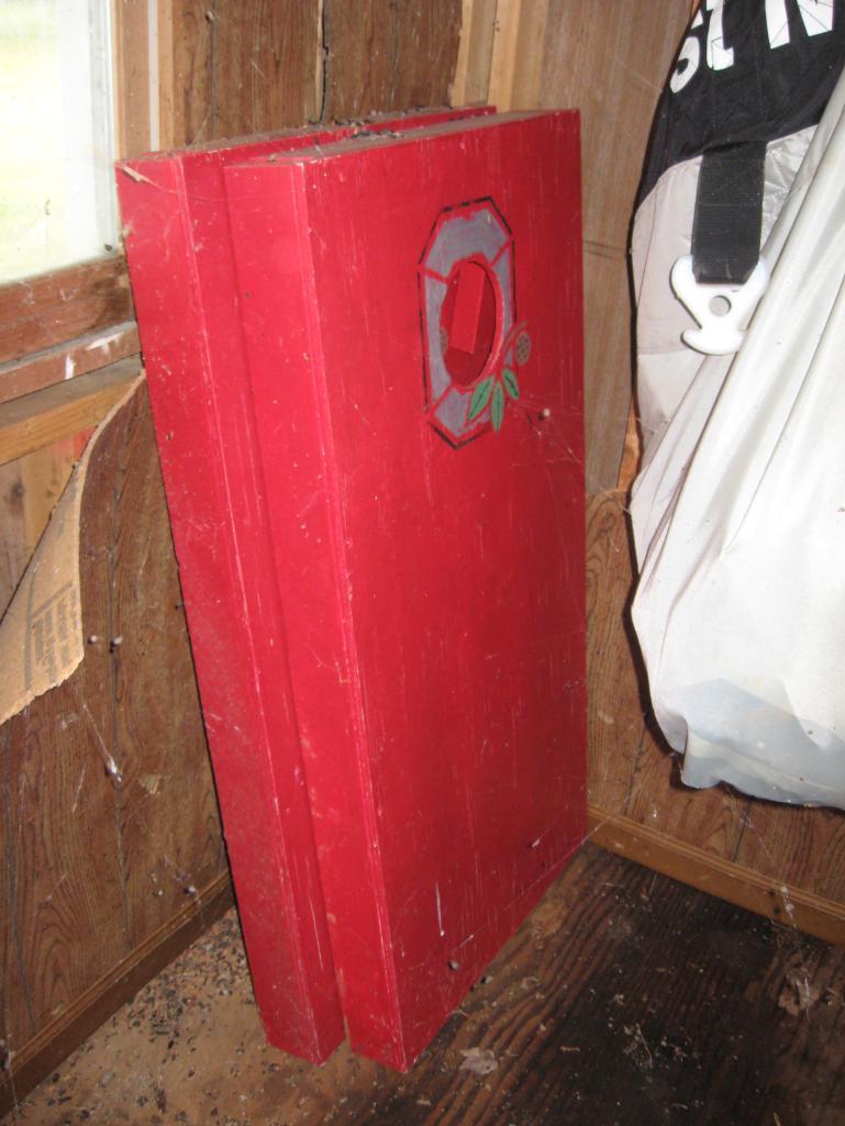 Wooden Corn Hole and bags (Ohio St. emblem)