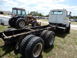 1985 FORD L8000 CAB & CHASSIS