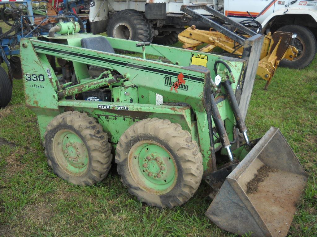 Owatonna 330 Skid Steer