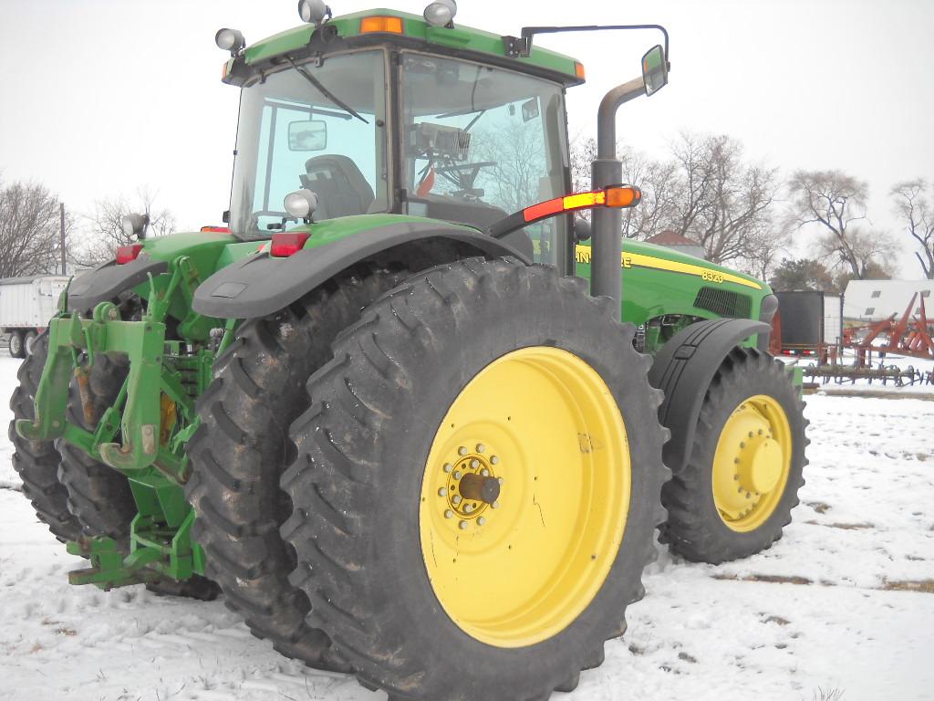 JD 8320 MFWD