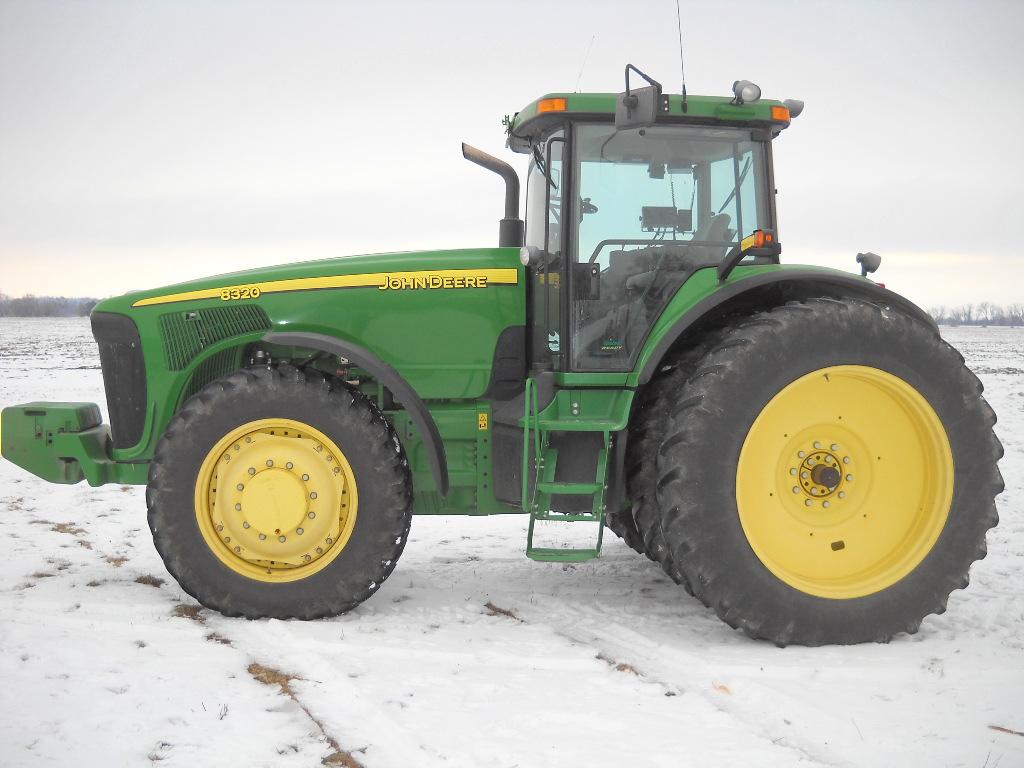 JD 8320 MFWD