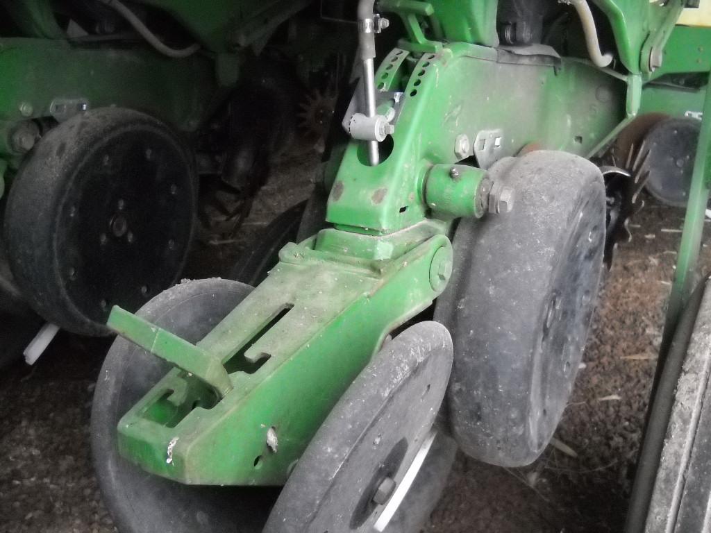 JD 1770 NT Planter