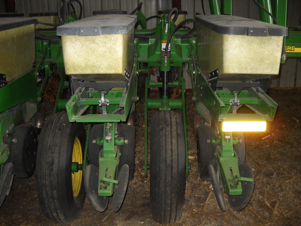 JD 1770 NT Planter