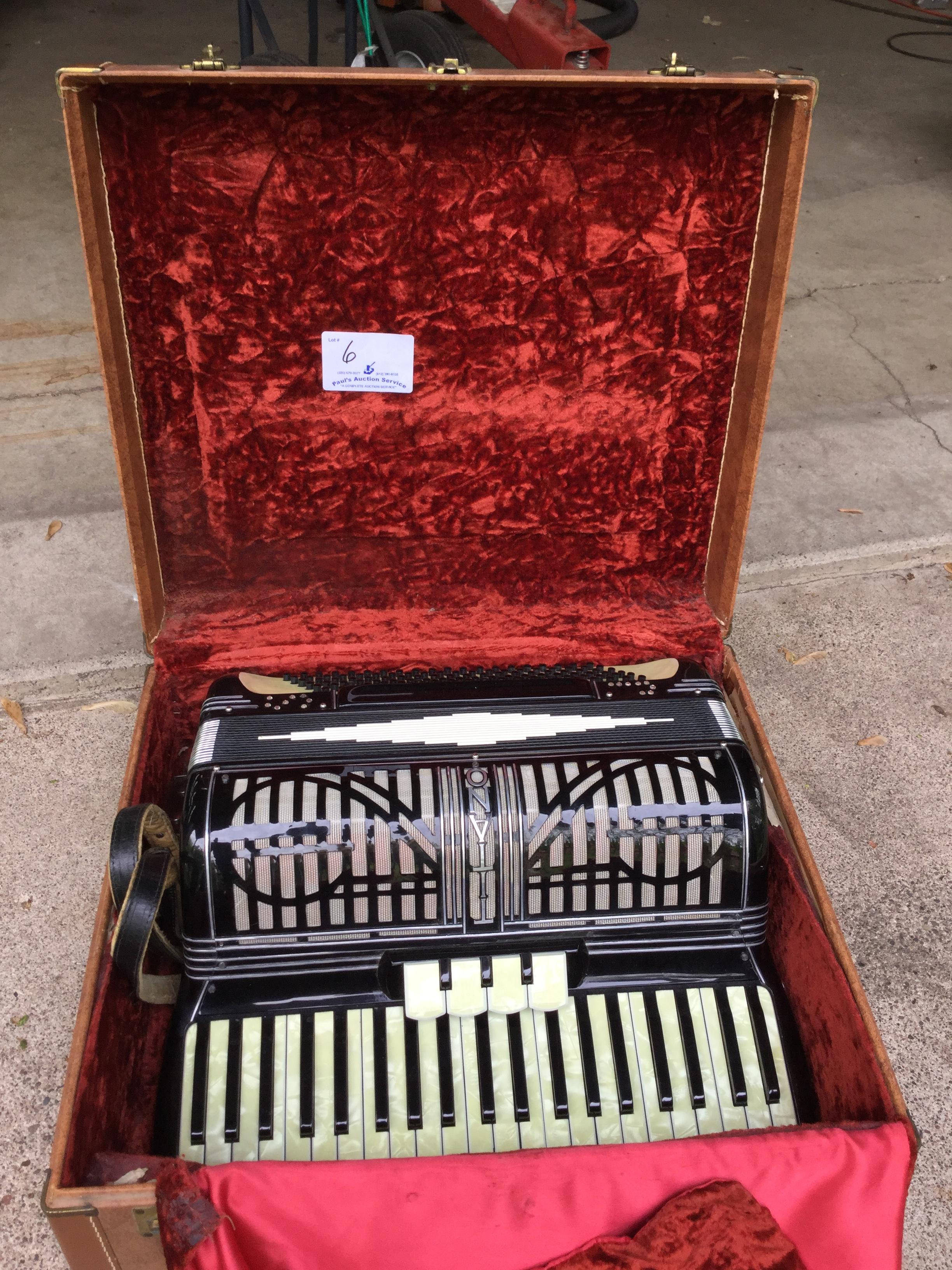 Titano Accordian