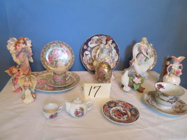 MIXED LOT OF LEFTON CHINA & ANGEL FIGURINES