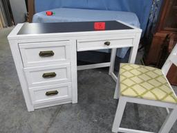 LEXINGTON FURNITURE DESK & CHAIR