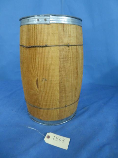 WOODEN KEG  19" T