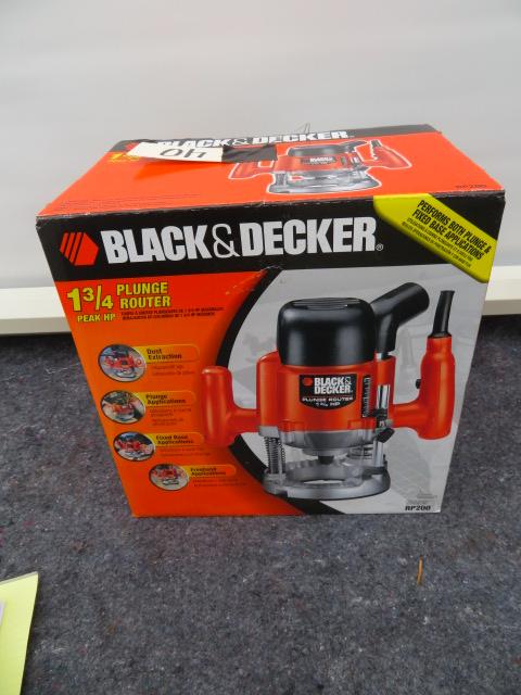 BLACK & DECKER PLUNGE ROUTER 1-3/4 PEAK HD NEW IN BOX