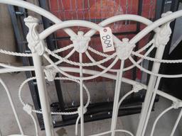 WROUGHT IRON DAY BED W/ TRUNDLE