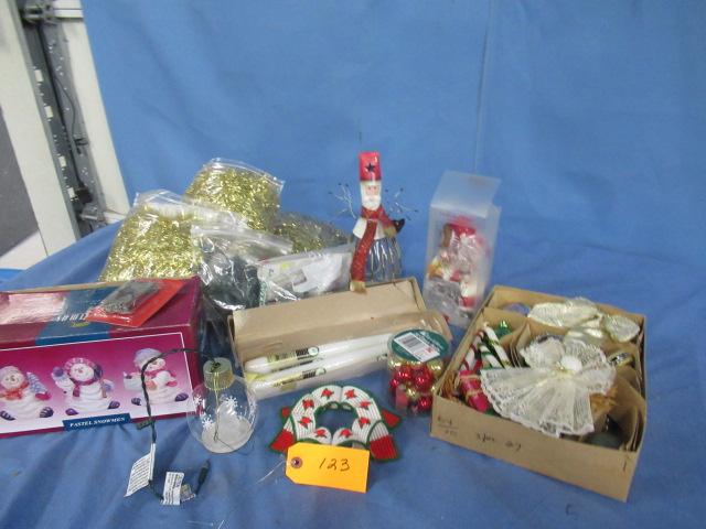 ASST. CHRISTMAS ITEMS