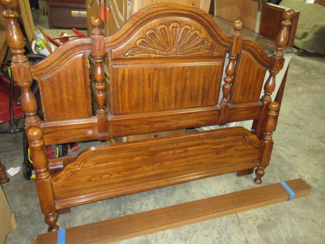 SUMTER CABINET CO. DOUBLE/QUEEN BED W/ RAILS