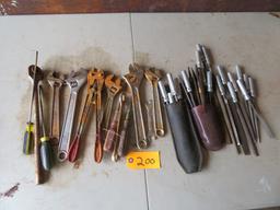 LARGE AMOUNT HAND TOOL LOT