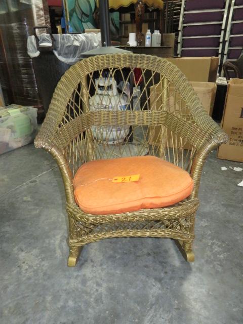 WICKER ROCKER