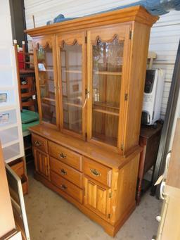 NICE 2 PC OAK HUTCH LIGHTED  57X18X77"