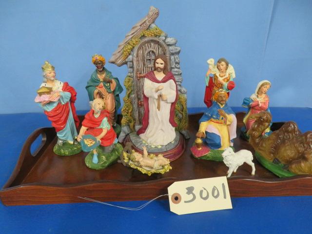 NATIVITY SCENE ON WOODEN TRAY