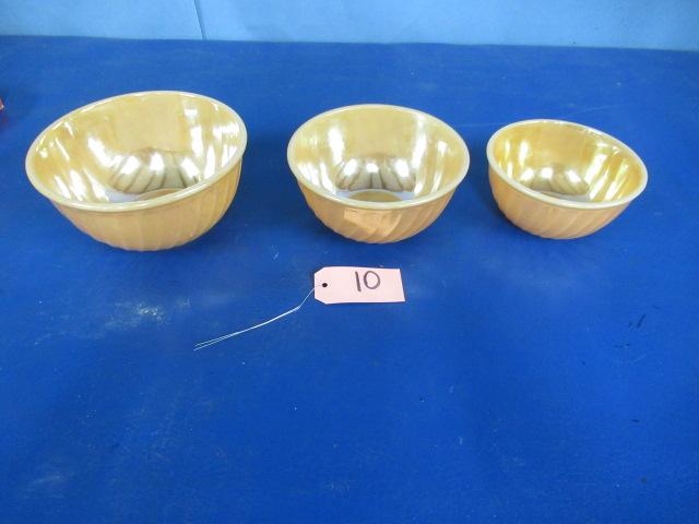 3 PCS. FIRE KING NESTING  BOWLS