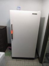 WHIRLPOOL UPRIGHT FREEZER