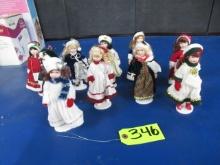 10 PORCELAIN DOLLS  6 T