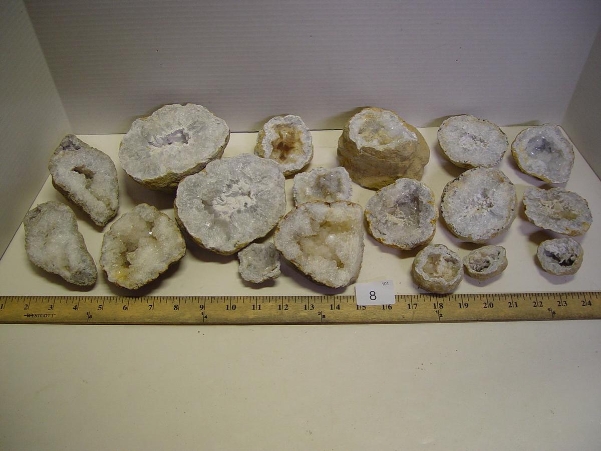 Quartz & calcite geodes from Hamilton IL & Fox River near Wayland MO