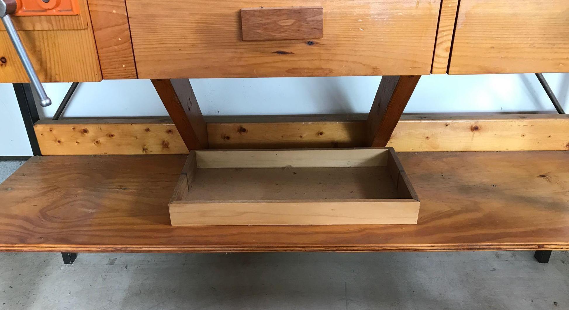 2 Drawer Work Bench with Vice