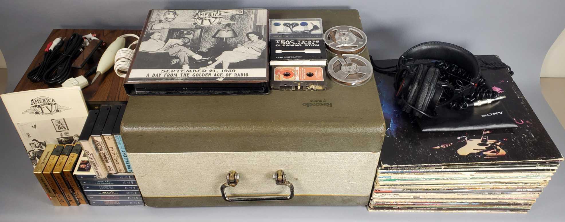 Vintage Sony MDR-V6 Reel to Reel Tape Player and Assorted 33rpm Records and Cassettes. (LPO)