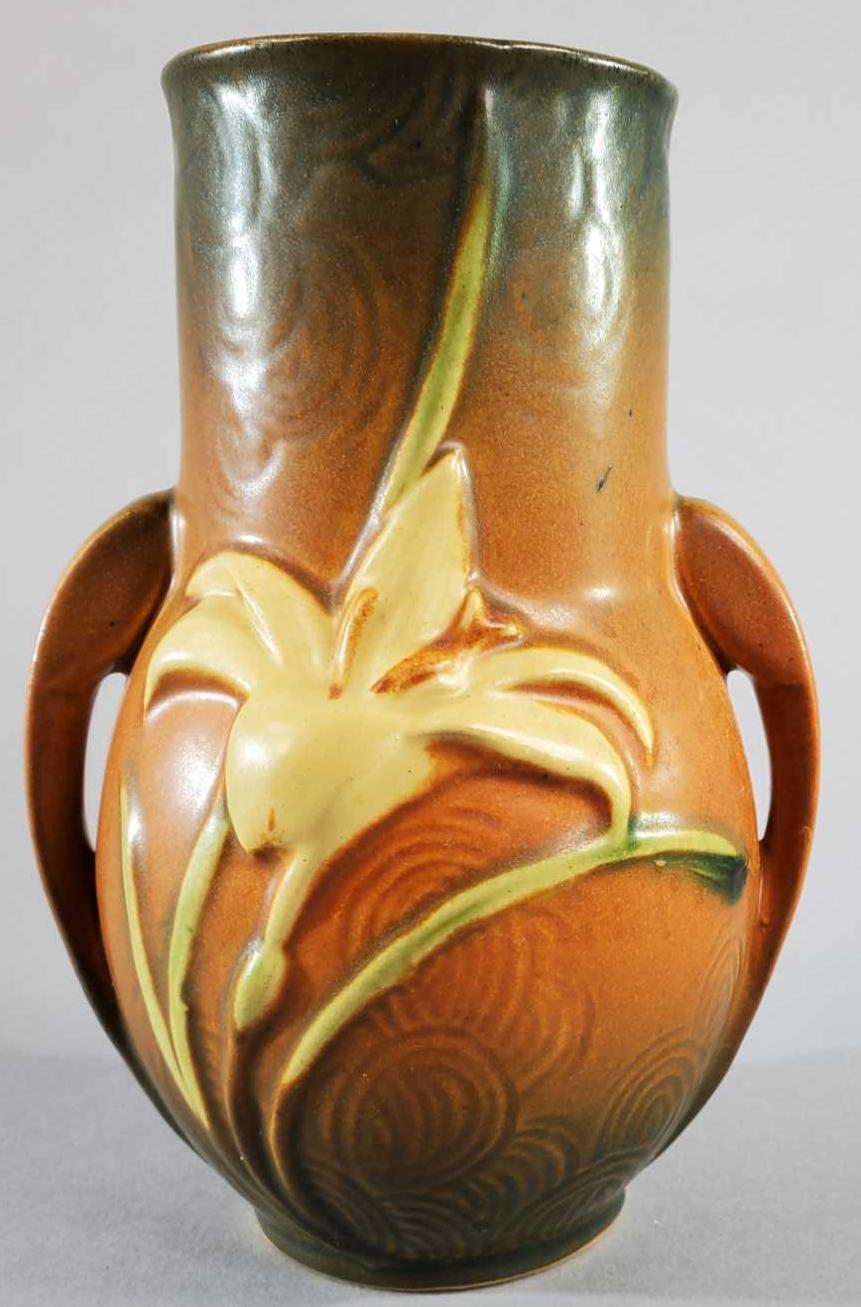 Roseville Brown Zephyr Lily Vase 130-6"