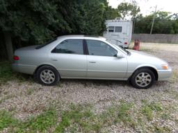 2000 Toyota Camry