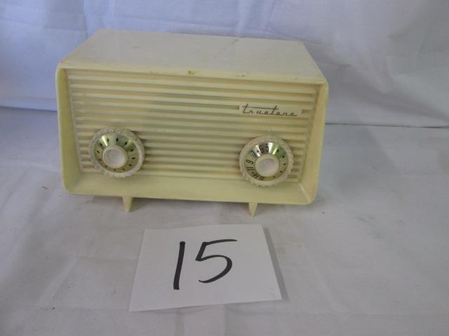 Silvertone Model D-2783 Radio