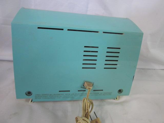 Philco Model H 834-124 Teal/Ivory Radio