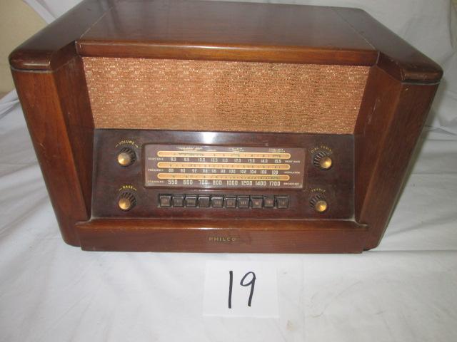 Philco Model 48-482 Radio